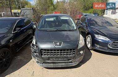 Внедорожник / Кроссовер Peugeot 3008 2013 в Львове