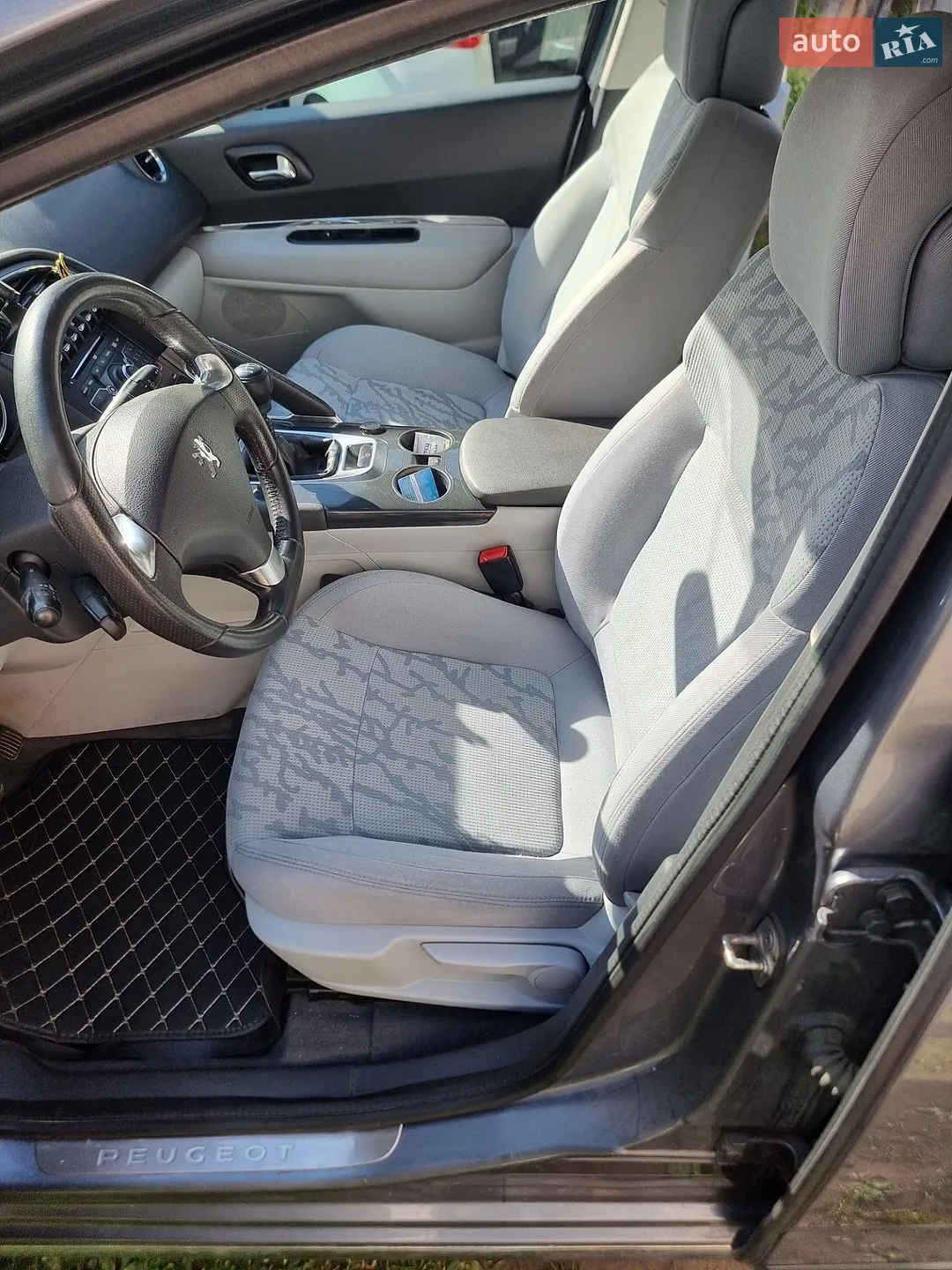 2011 Peugeot 3008 - мініатюра 12