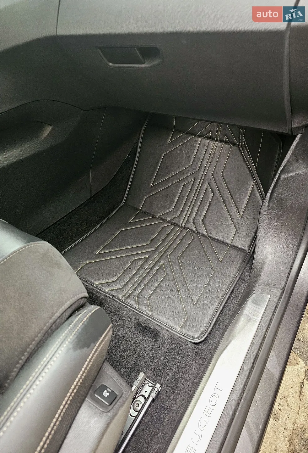 2021 Peugeot 3008 - мініатюра 25