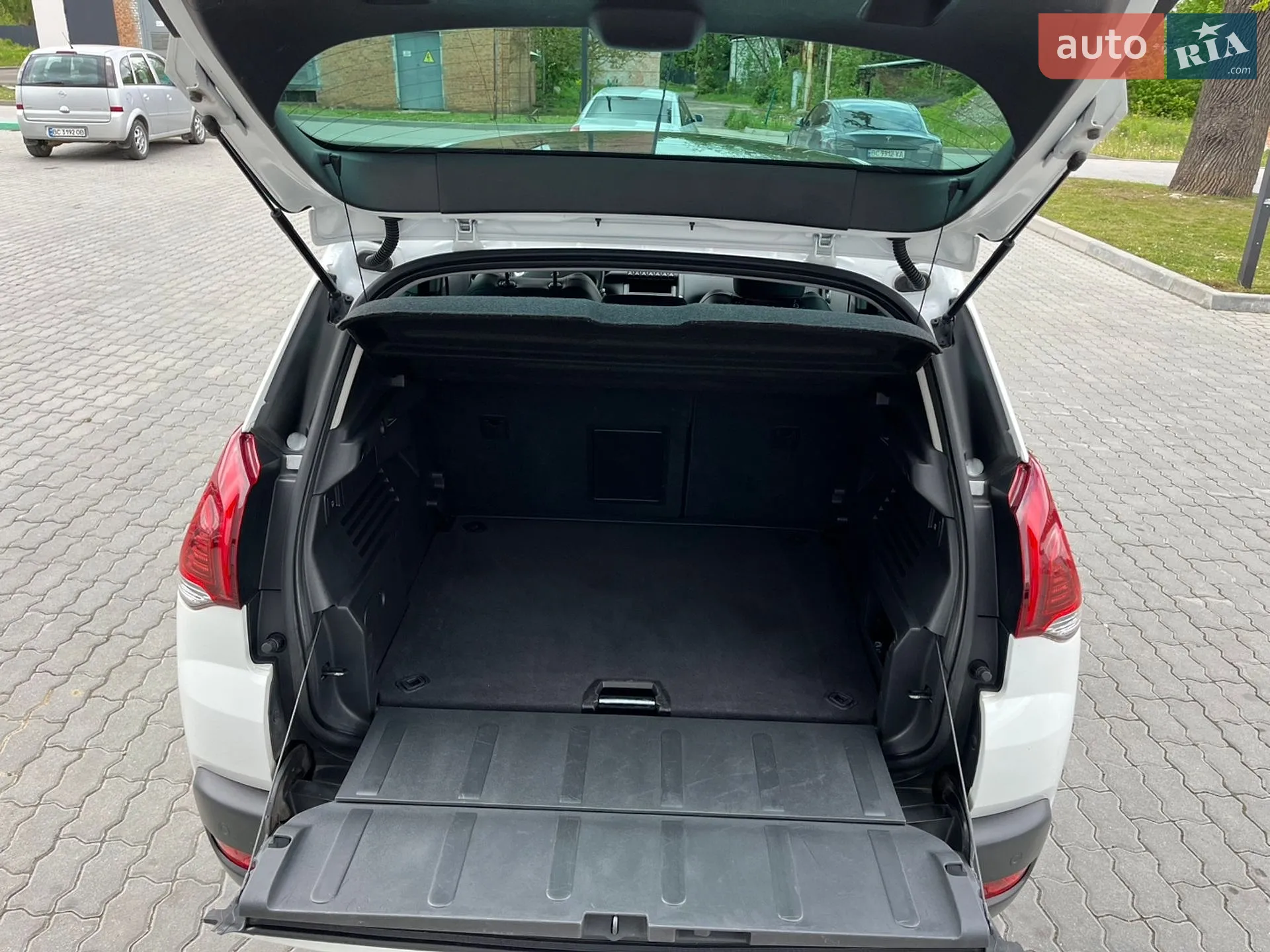 2016 Peugeot 3008 - мініатюра 11