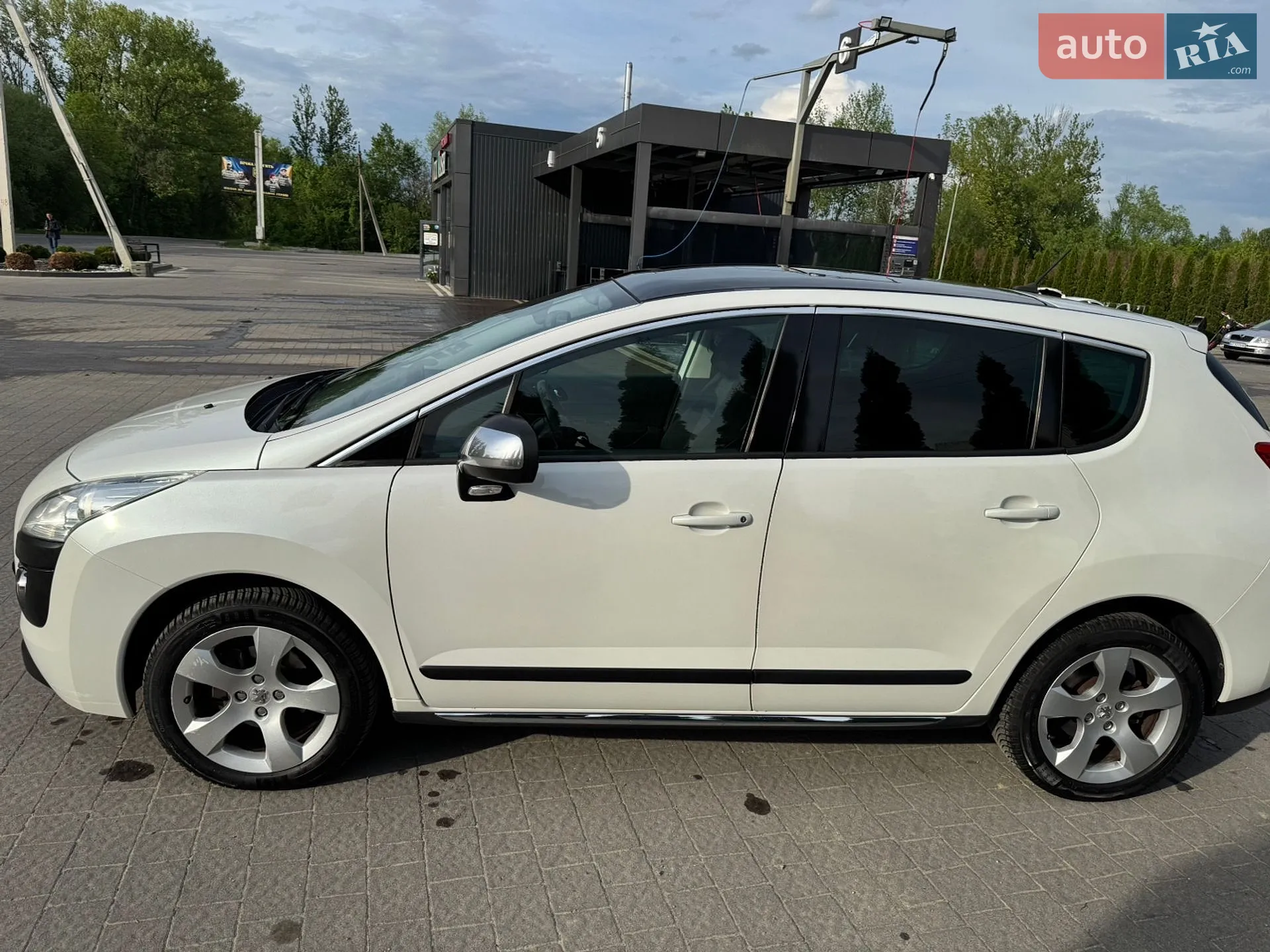 2011 Peugeot 3008 - мініатюра 10
