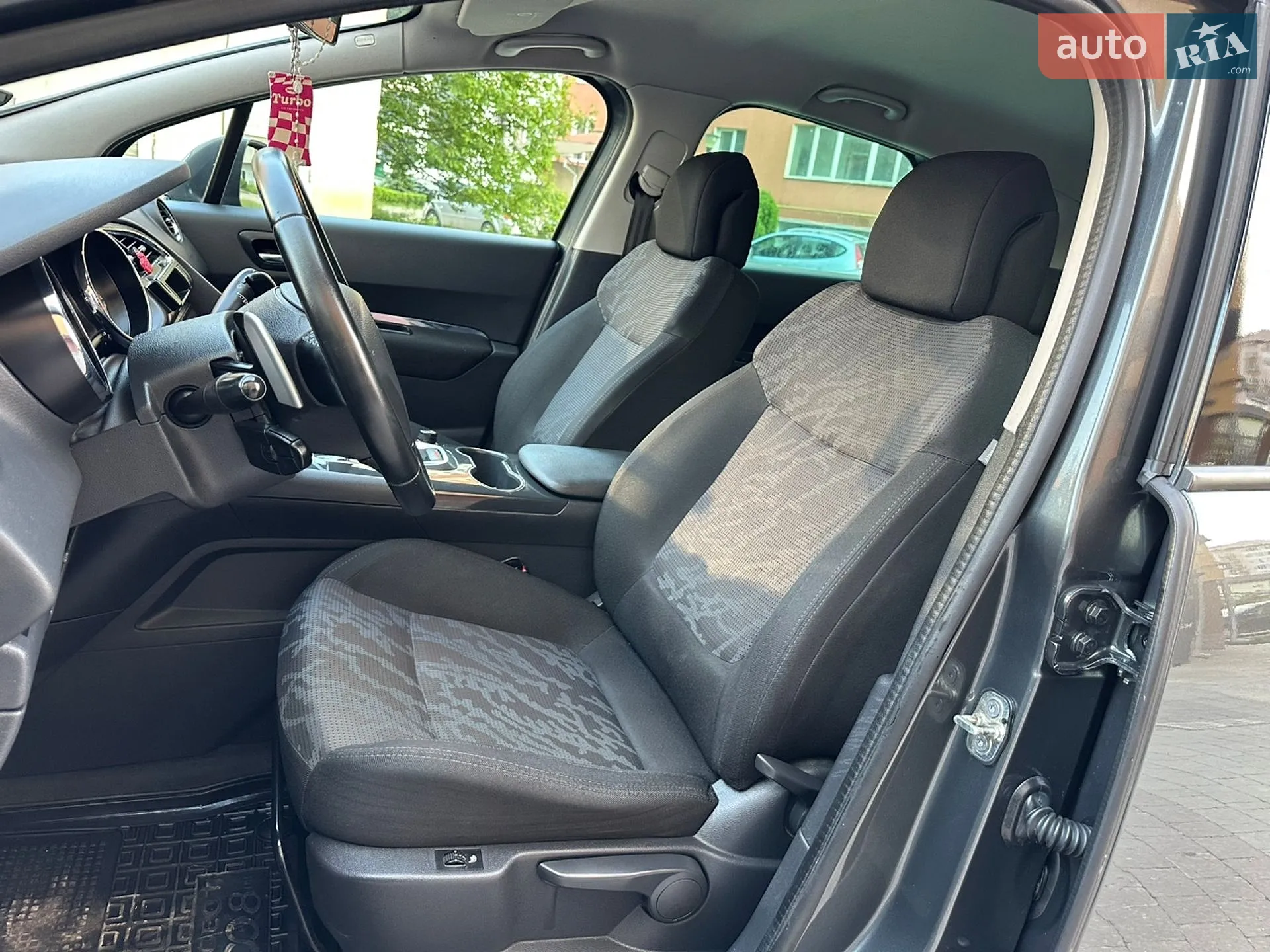 2010 Peugeot 3008 - мініатюра 12
