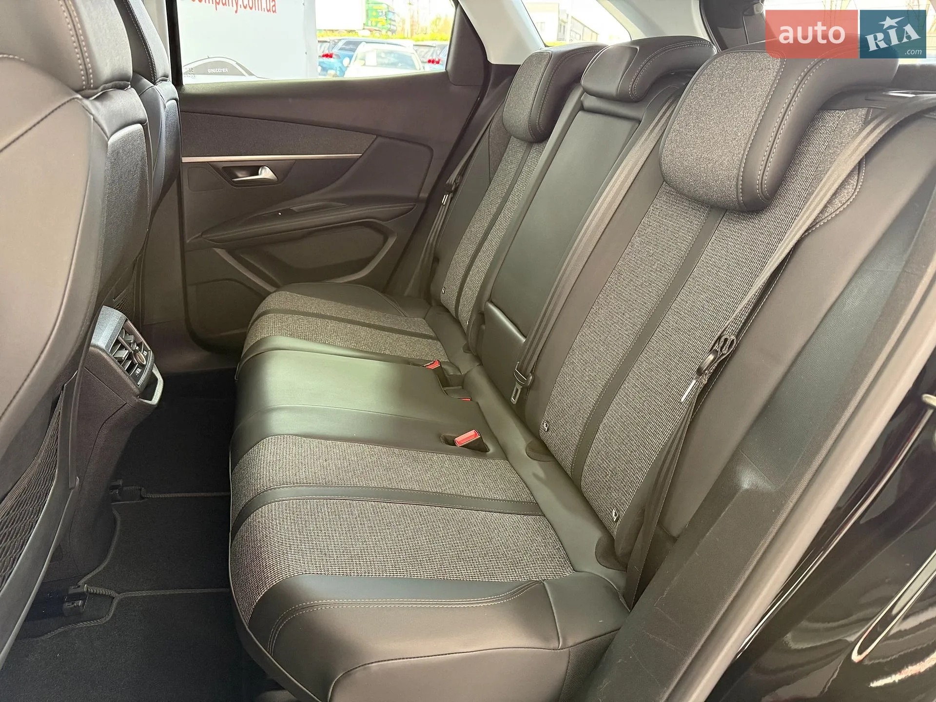 2019 Peugeot 3008 - мініатюра 11