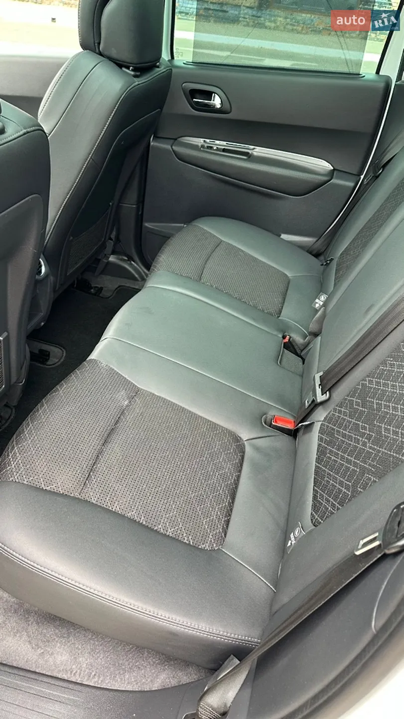 2016 Peugeot 3008 - мініатюра 15