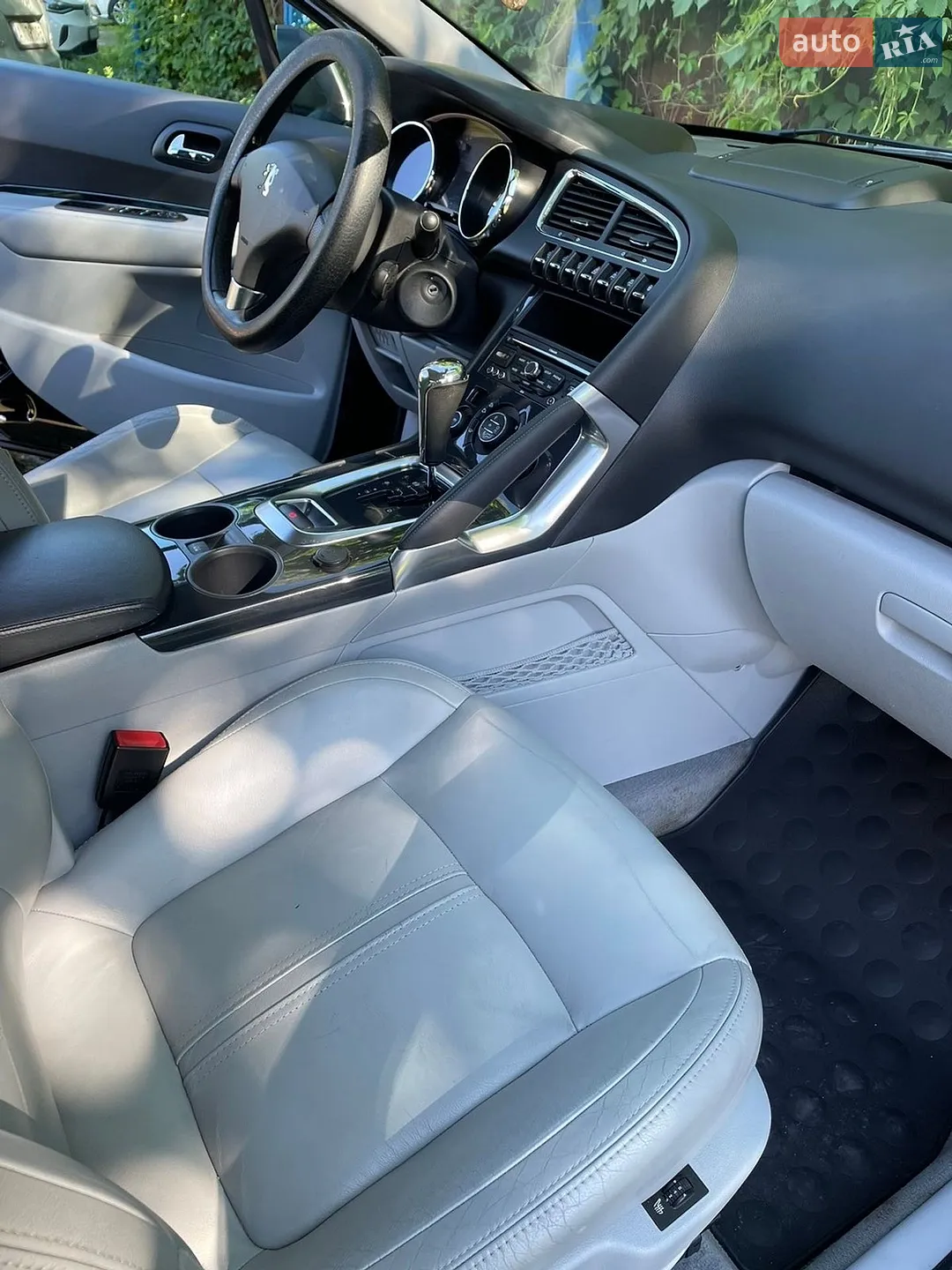 2010 Peugeot 3008 - мініатюра 10