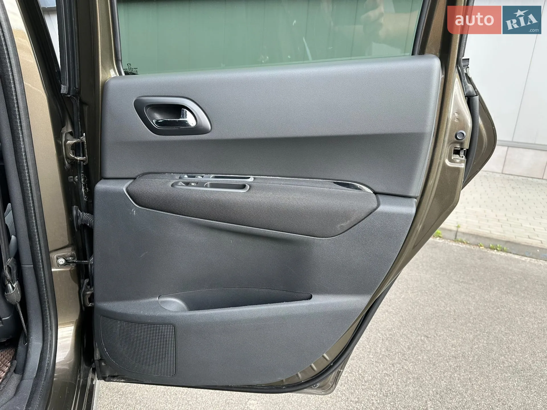 2011 Peugeot 3008 - мініатюра 29