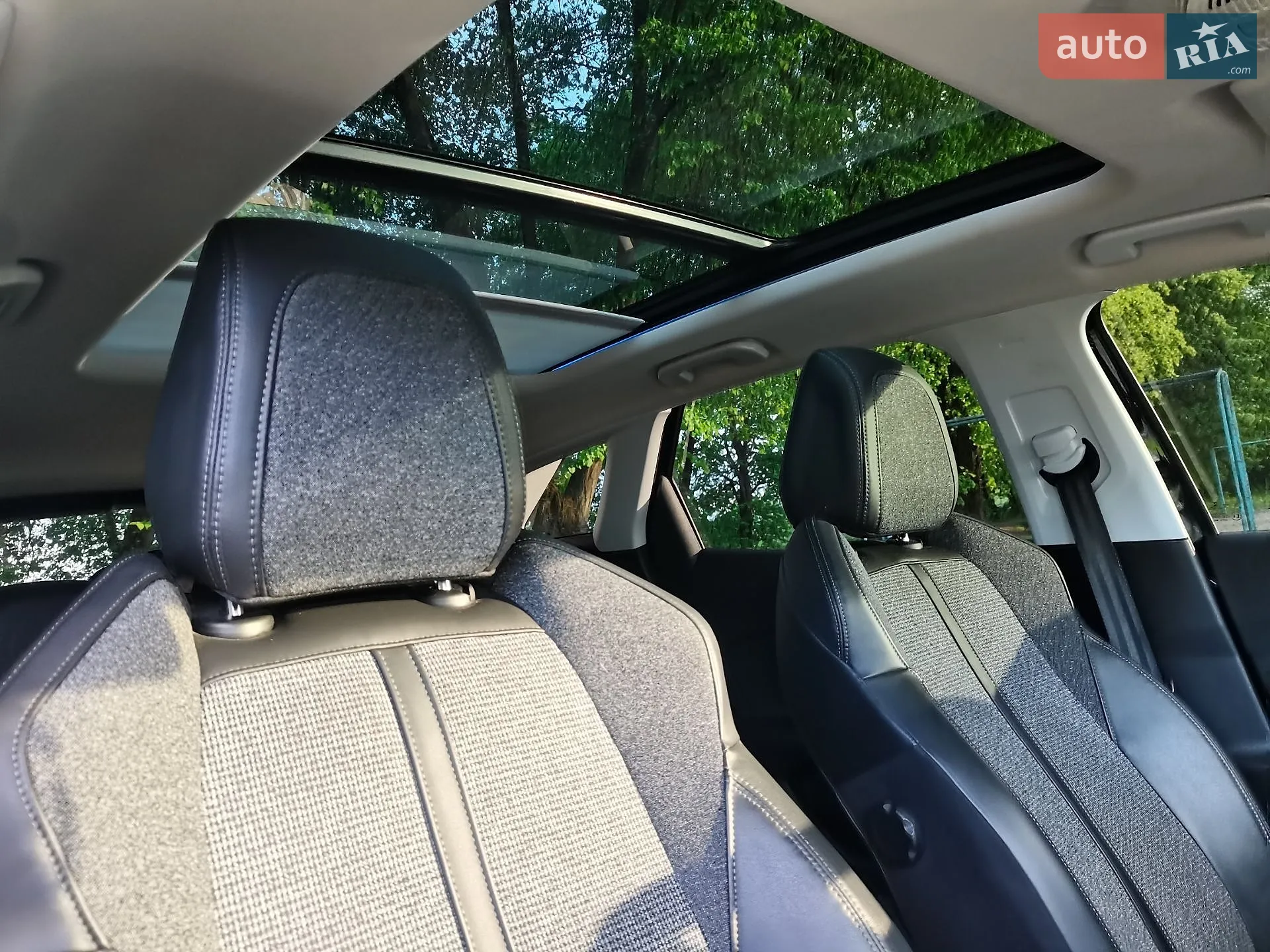 2017 Peugeot 3008 - мініатюра 4