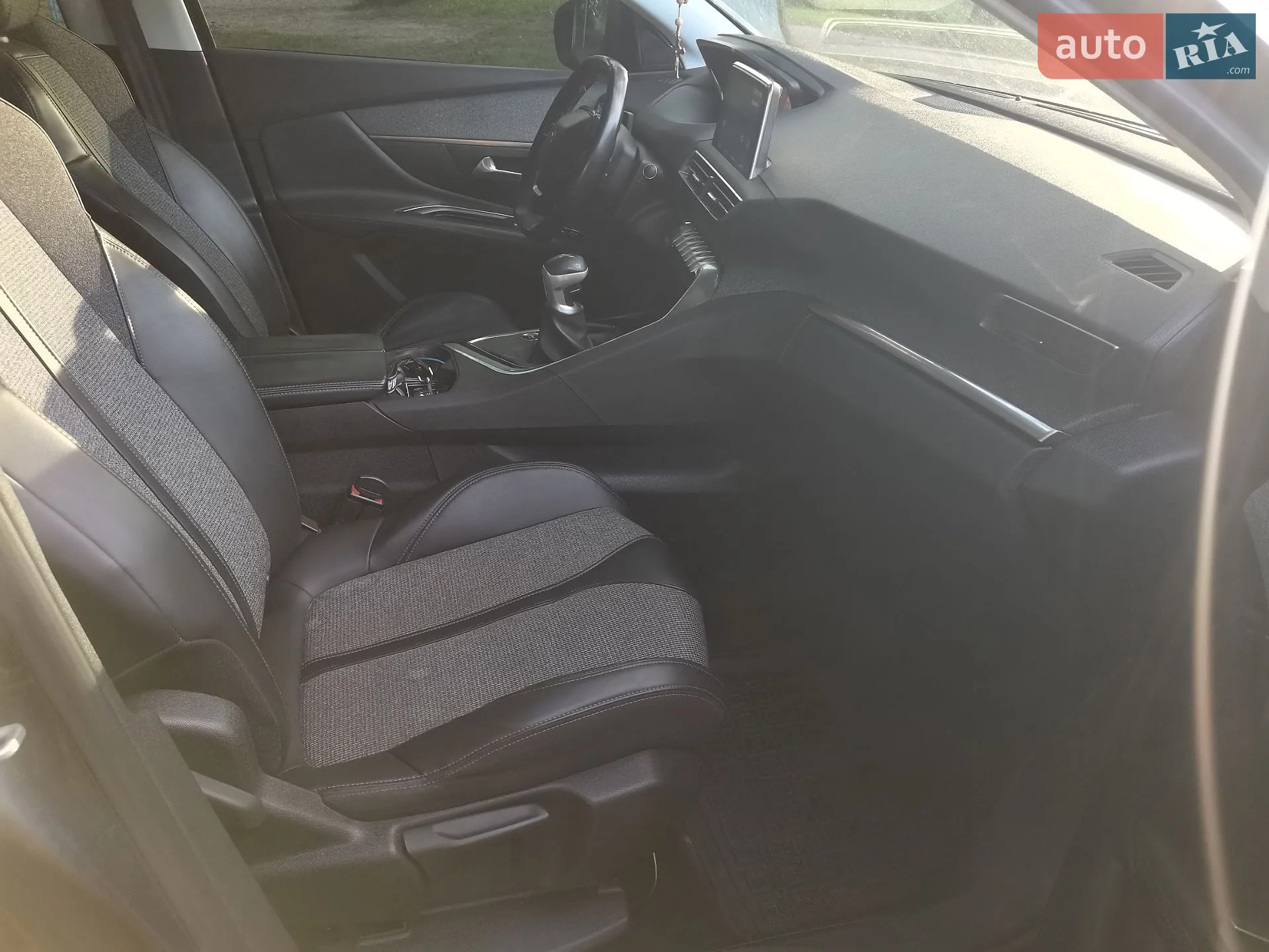 2017 Peugeot 3008 - мініатюра 13