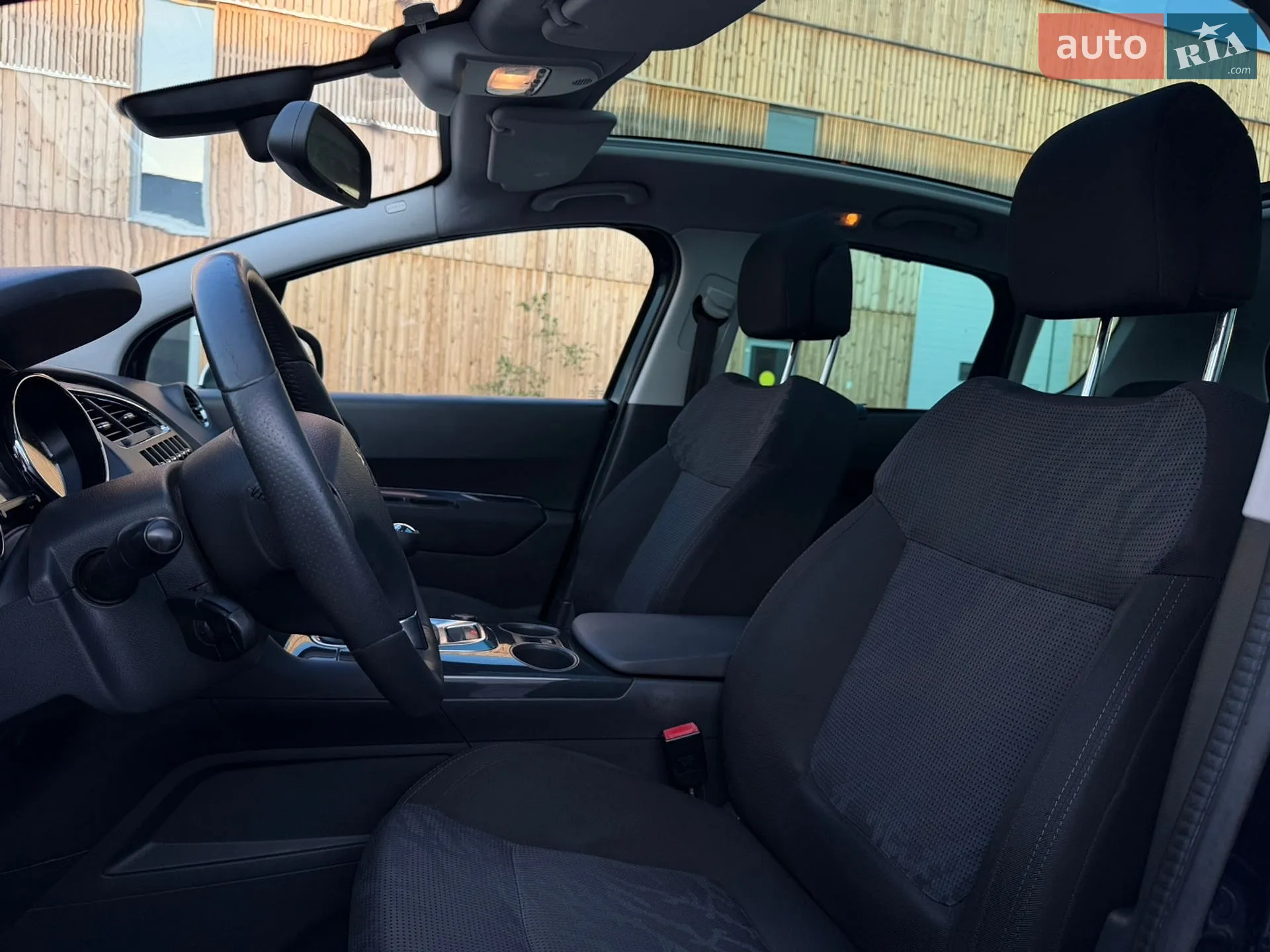 2011 Peugeot 3008 - мініатюра 65