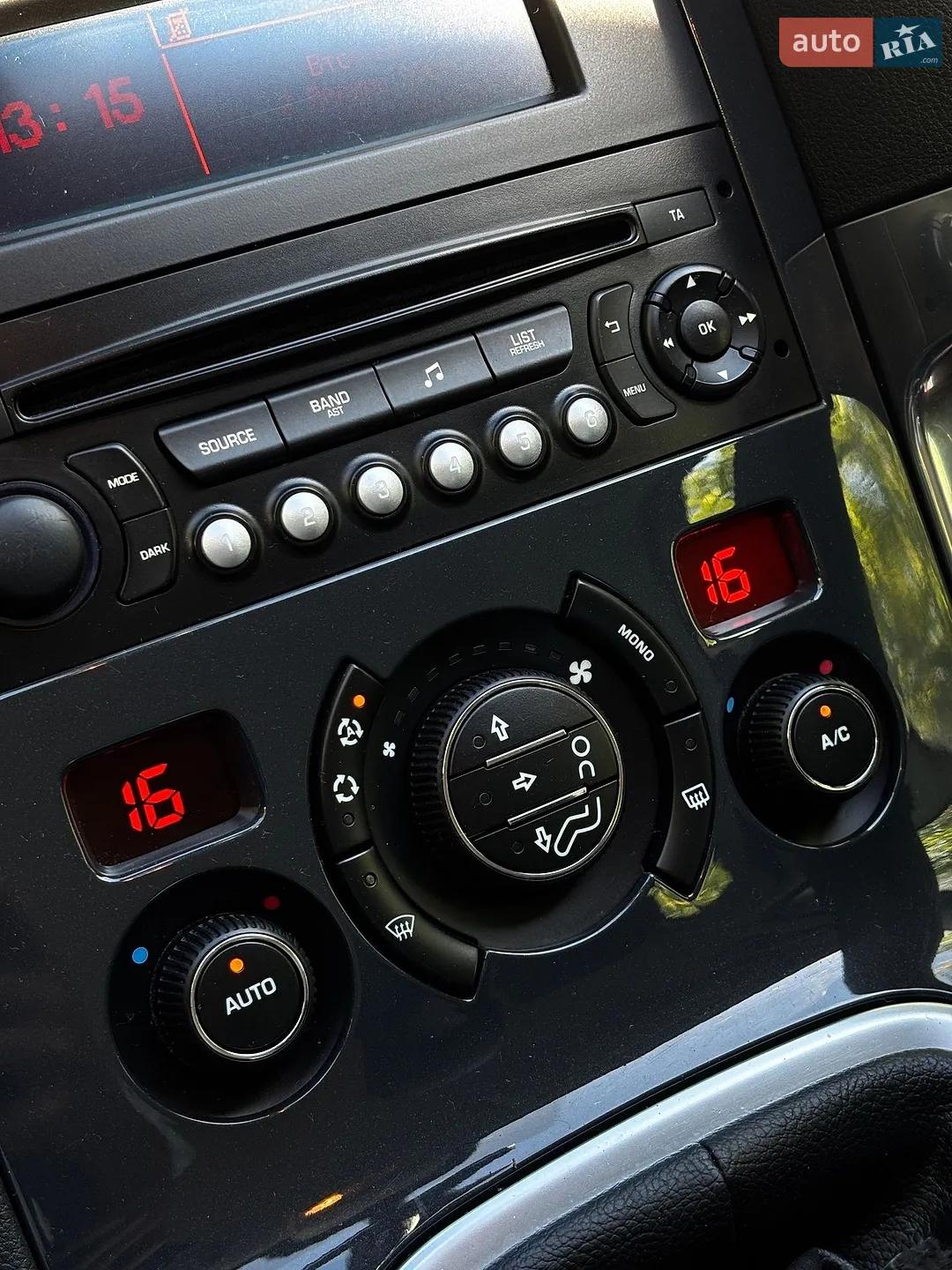 2013 Peugeot 3008 - мініатюра 29