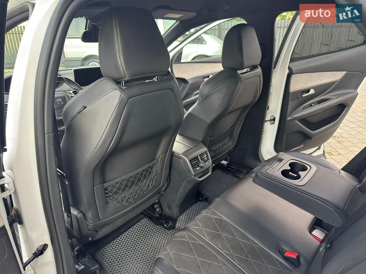 2017 Peugeot 3008 - мініатюра 33