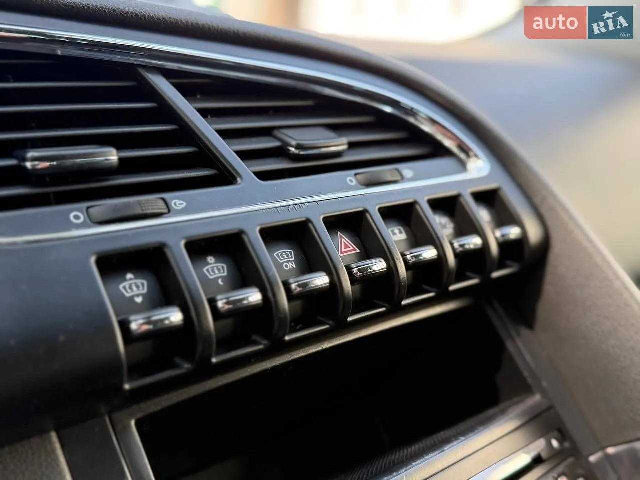2016 Peugeot 3008 - мініатюра 46