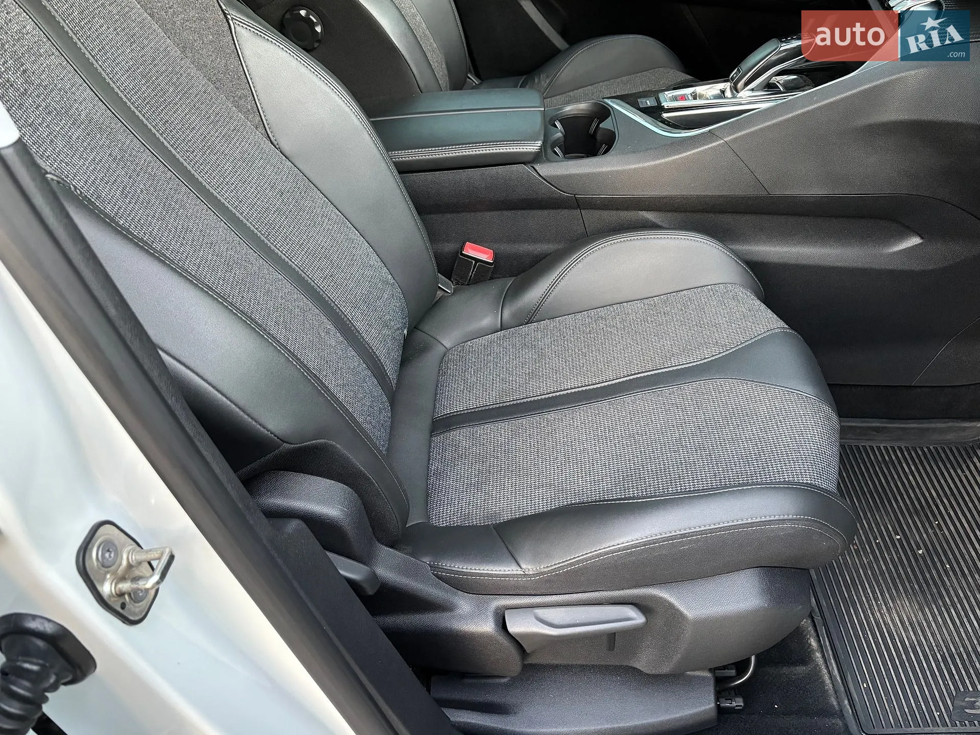 2020 Peugeot 3008 - мініатюра 9