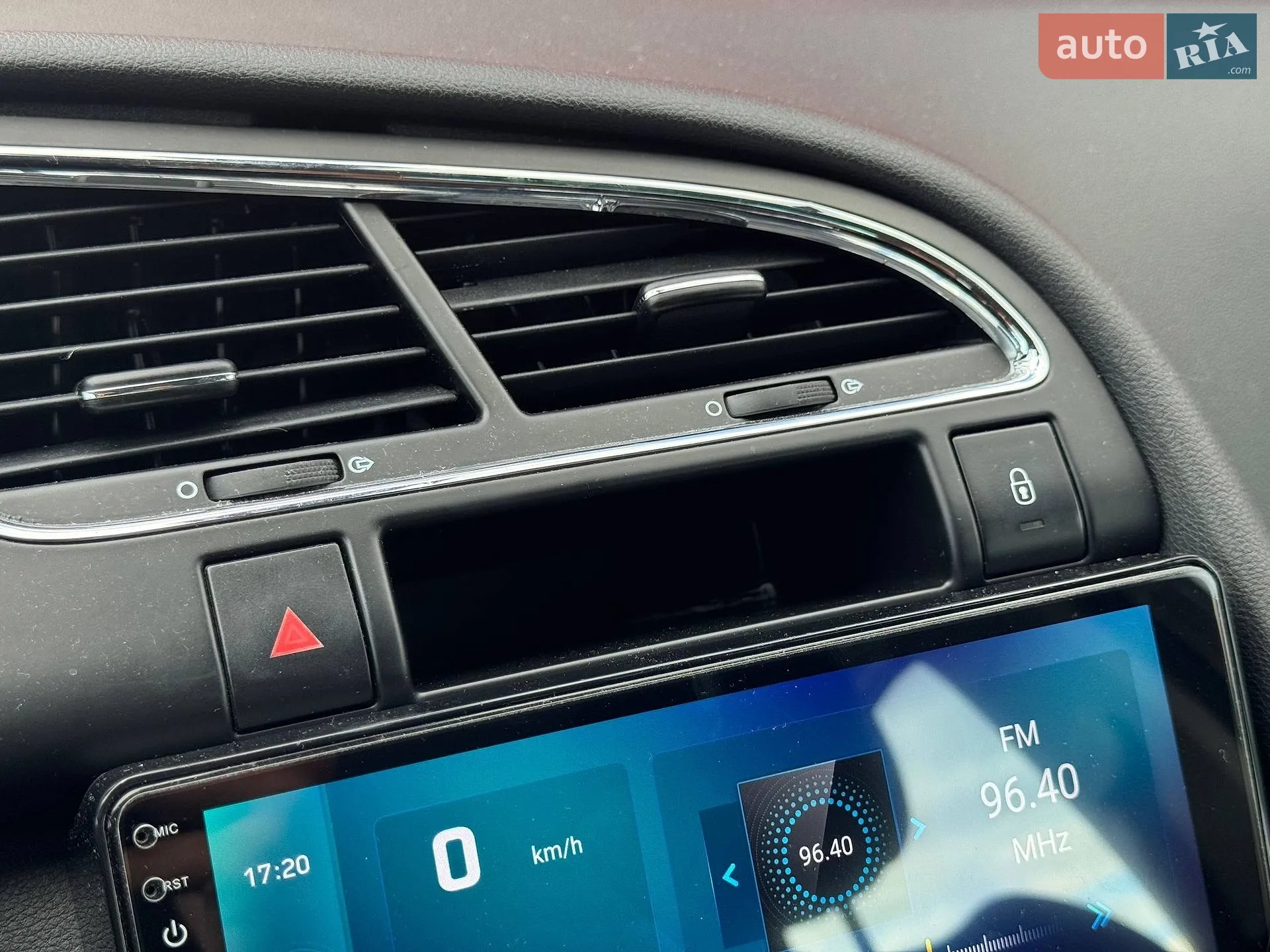2013 Peugeot 3008 - мініатюра 23