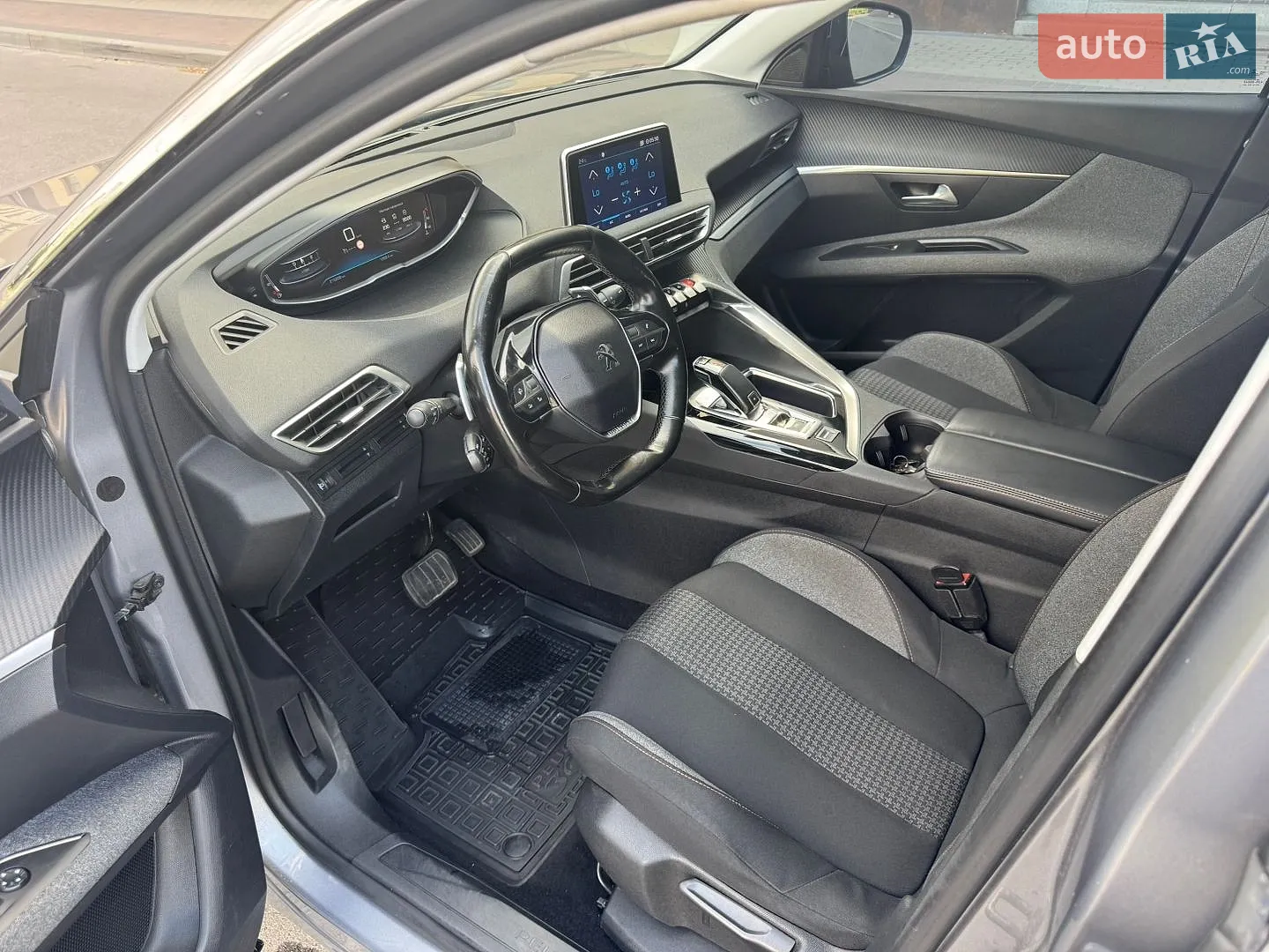 2018 Peugeot 3008 - мініатюра 11