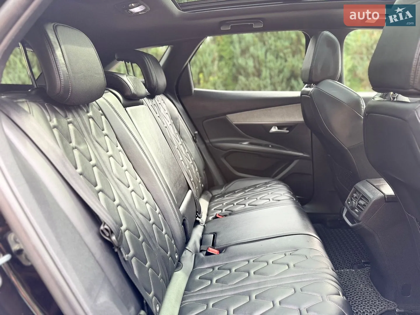 2017 Peugeot 3008 - мініатюра 31