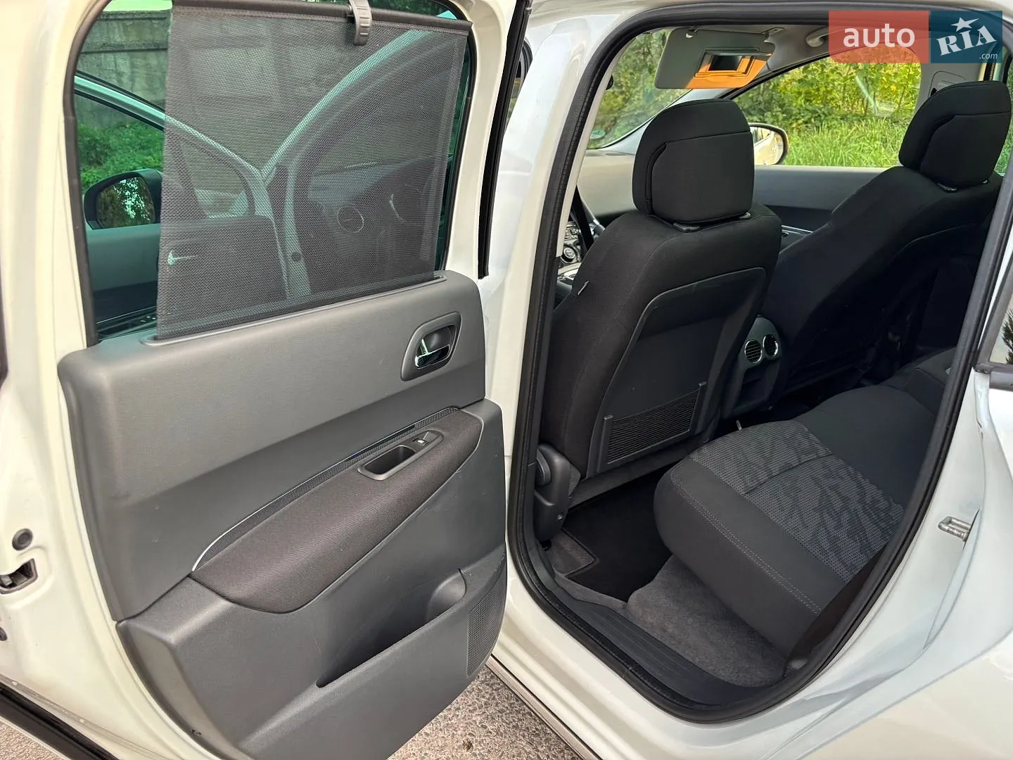 2011 Peugeot 3008 - мініатюра 32