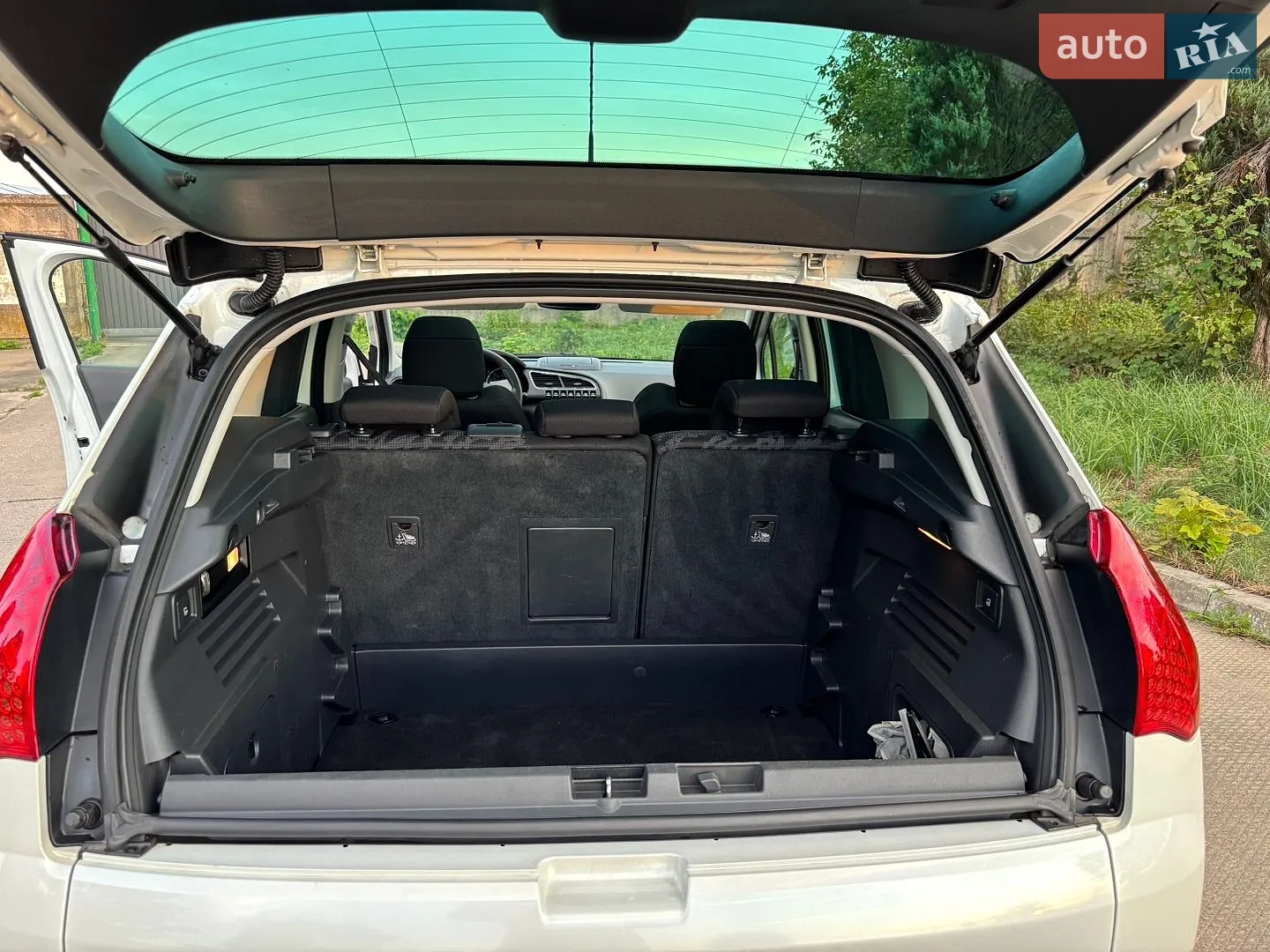 2011 Peugeot 3008 - мініатюра 36