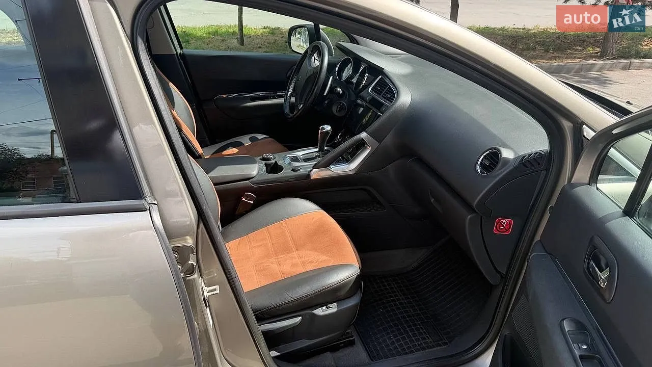 2012 Peugeot 3008 - мініатюра 9