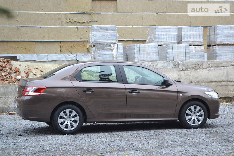 Седан Peugeot 301 2013 в Києві