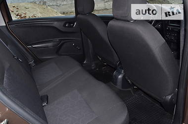 Седан Peugeot 301 2013 в 