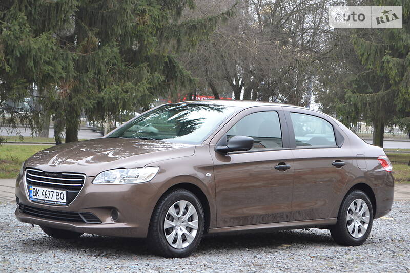 Седан Peugeot 301 2013 в Києві