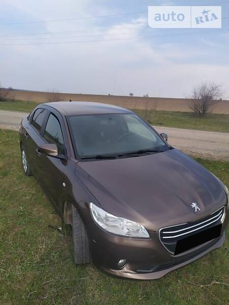 Седан Peugeot 301 2013 в Энергодаре