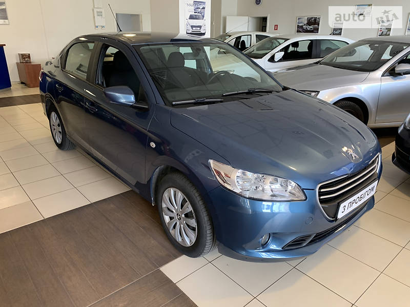 Седан Peugeot 301 2015 в Києві