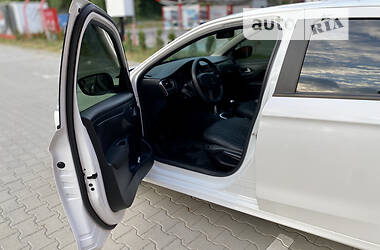 Седан Peugeot 301 2018 в 