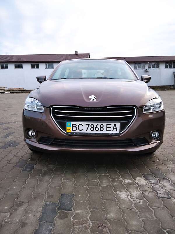 Седан Peugeot 301 2013 в Львові