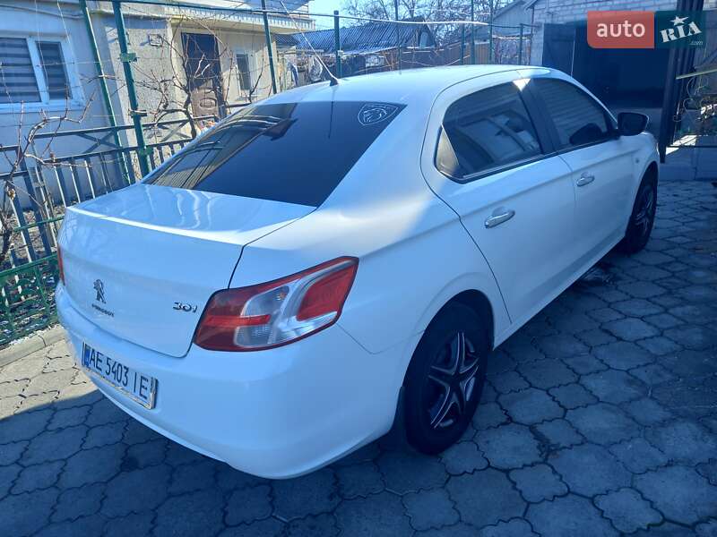 Peugeot 301 2013