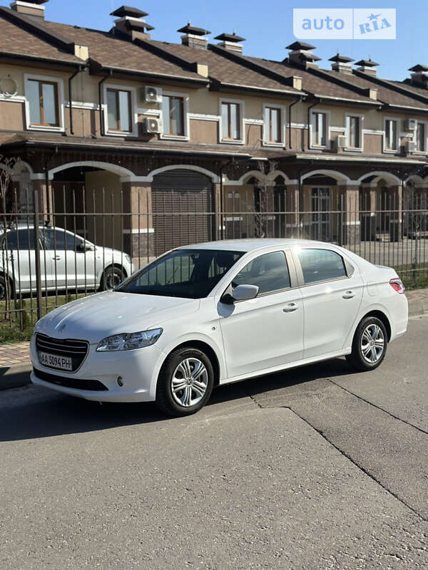 Седан Peugeot 301 2016 в Броварах