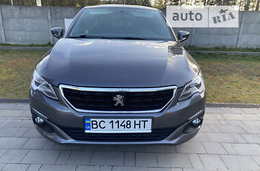 Седан Peugeot 301 2019 в Новояворовске