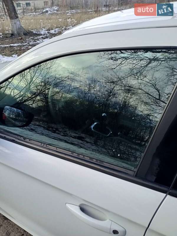 Седан Peugeot 301 2020 в Вінниці