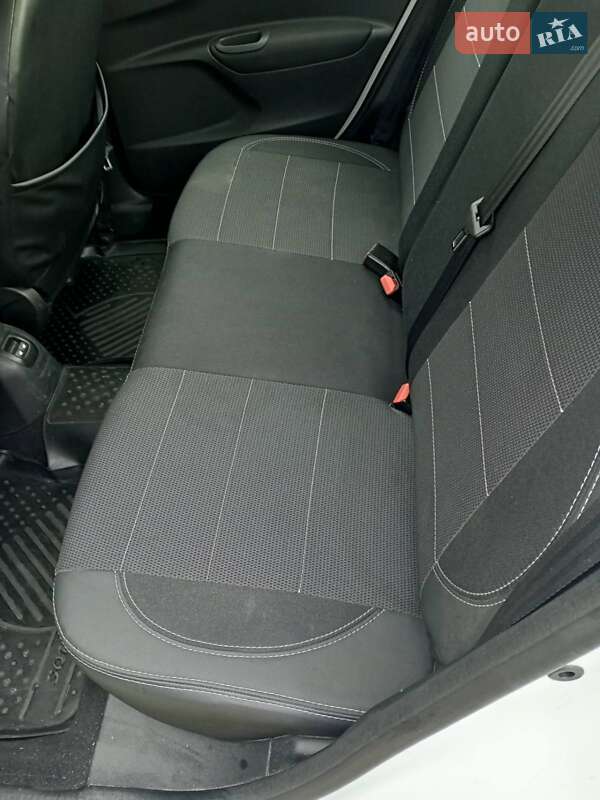 Седан Peugeot 301 2020 в Вінниці