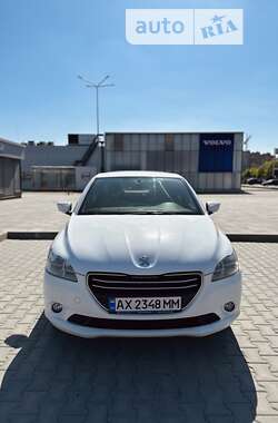 Седан Peugeot 301 2013 в Харькове