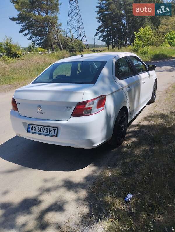 Седан Peugeot 301 2016 в Харькове