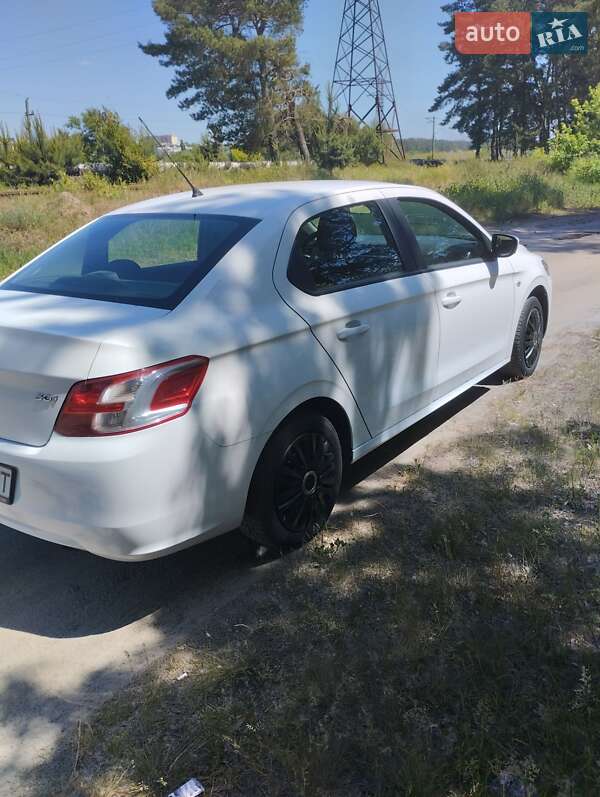 Седан Peugeot 301 2016 в Харькове