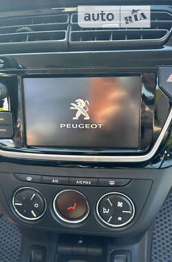 Седан Peugeot 301 2020 в Киеве