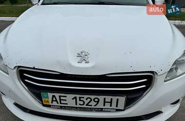 Седан Peugeot 301 2013 в Києві