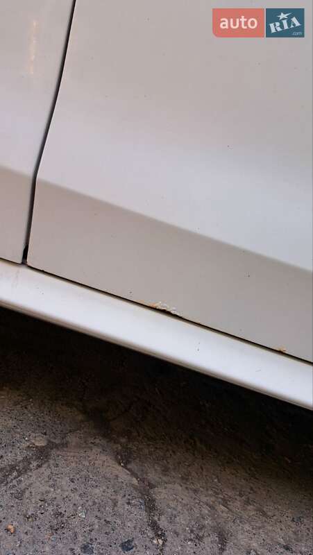 Седан Peugeot 301 2013 в Вінниці