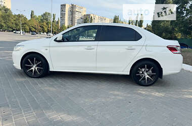 Седан Peugeot 301 2013 в Одесі