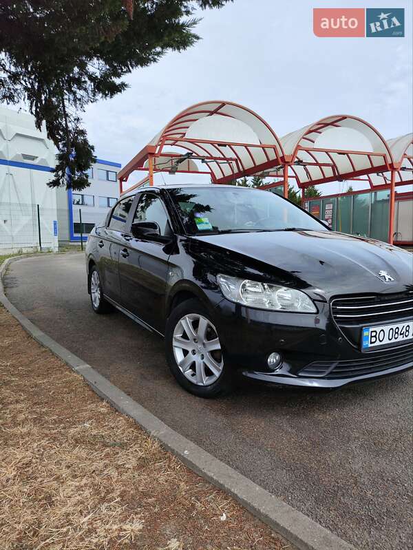 Седан Peugeot 301 2013 в Борщеве
