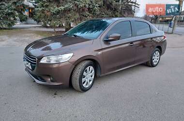 Седан Peugeot 301 2013 в Днепре