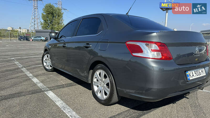 Седан Peugeot 301 2013 в Києві