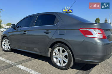 Седан Peugeot 301 2013 в Києві