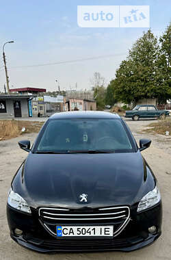 Седан Peugeot 301 2013 в Умані