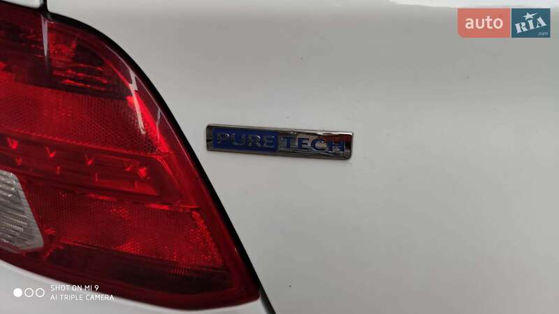 Седан Peugeot 301 2016 в Харкові