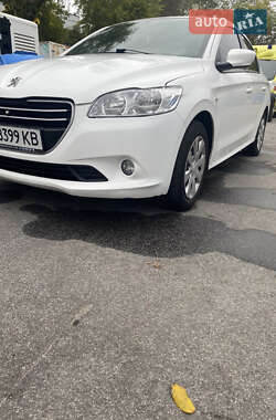 Седан Peugeot 301 2013 в Запоріжжі