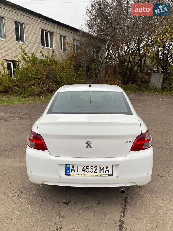 Седан Peugeot 301 2013 в Переяславе